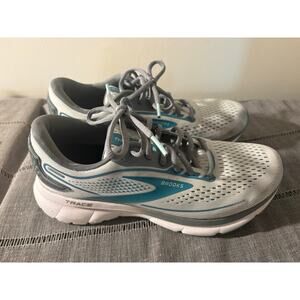 Women’s Brooks Trace Running athletic shoes size 8 white and teal.